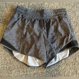 Lululemon hotty hot shorts gray size 4